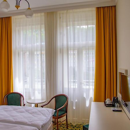 Ea Hotel Elefant Κάρλοβι Βάρι Εξωτερικό φωτογραφία