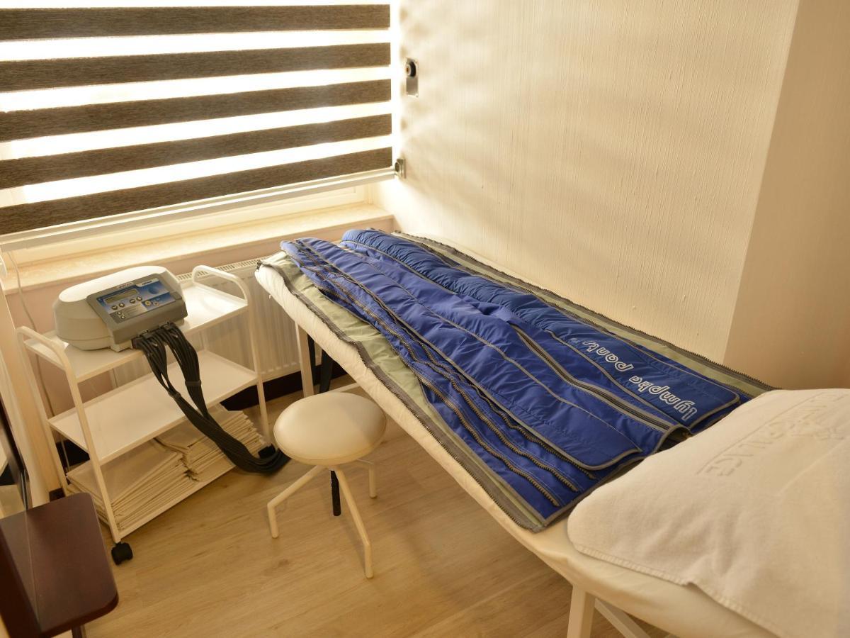 Ea Hotel Elefant Κάρλοβι Βάρι Εξωτερικό φωτογραφία