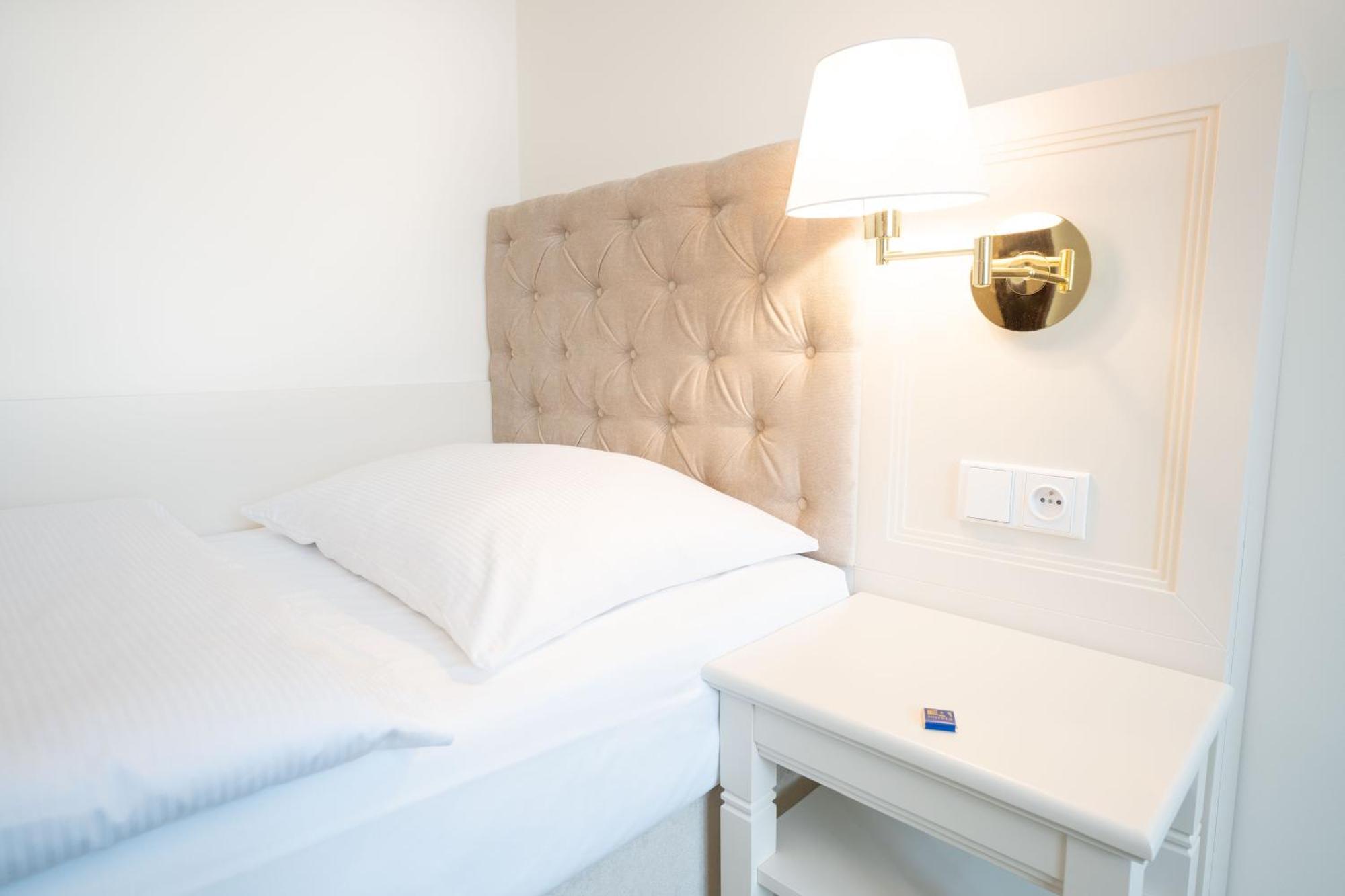 Ea Hotel Elefant Κάρλοβι Βάρι Εξωτερικό φωτογραφία