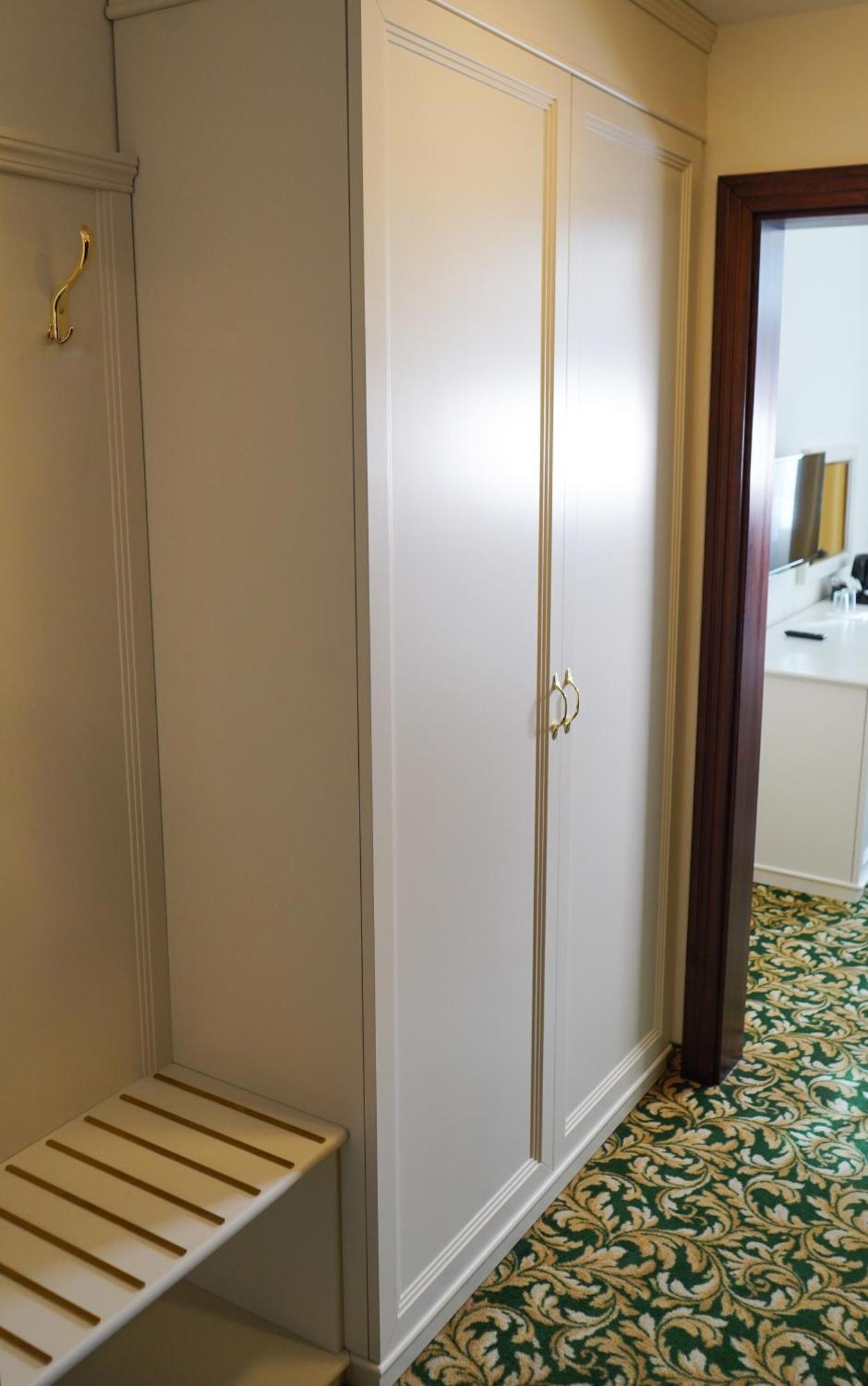 Ea Hotel Elefant Κάρλοβι Βάρι Εξωτερικό φωτογραφία