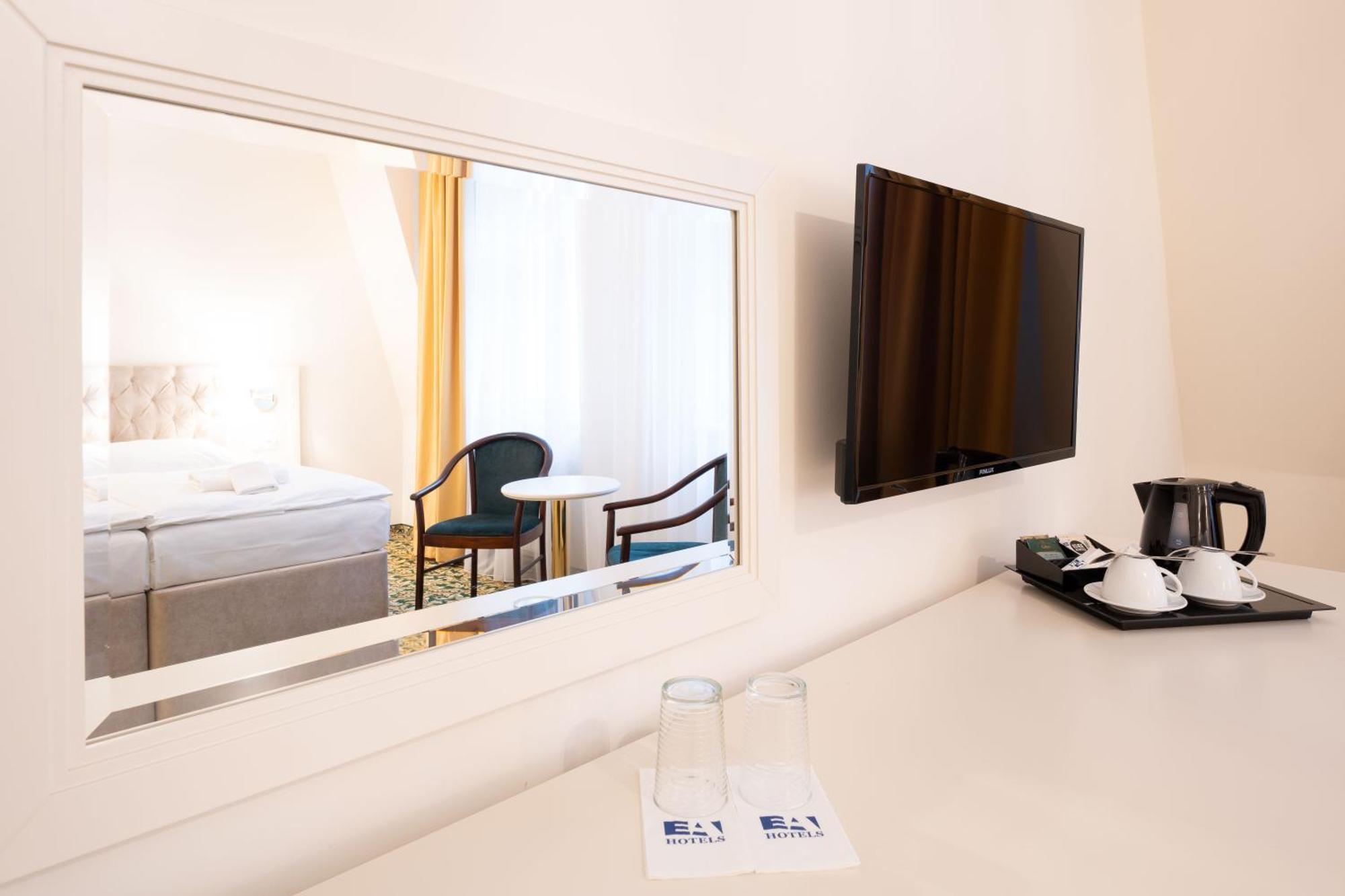 Ea Hotel Elefant Κάρλοβι Βάρι Εξωτερικό φωτογραφία