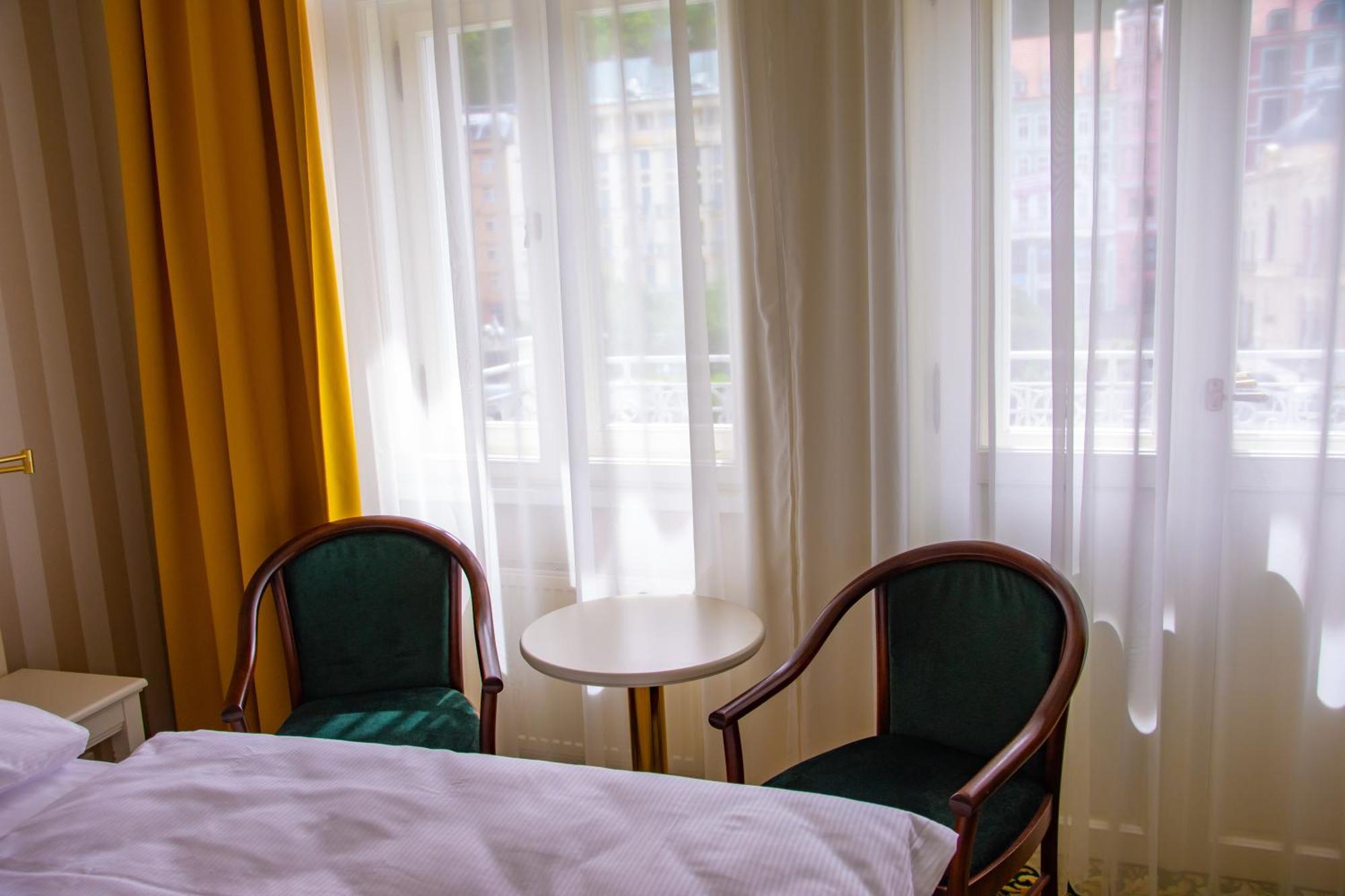 Ea Hotel Elefant Κάρλοβι Βάρι Εξωτερικό φωτογραφία