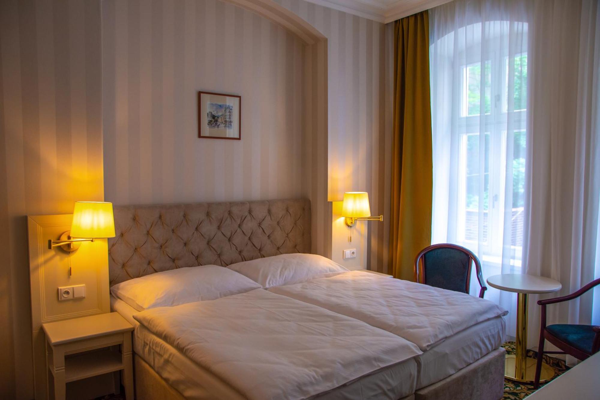 Ea Hotel Elefant Κάρλοβι Βάρι Εξωτερικό φωτογραφία